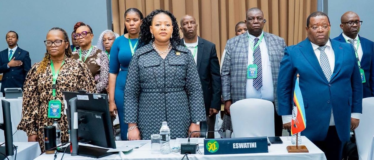 Minister of Foreign Affairs and International Cooperation, Senator Pholile Shakantu, with the Kingdom of Eswatini's delegation at the 28th SADC Ministerial Committee of the Organ meeting in Salima, Malawi.
